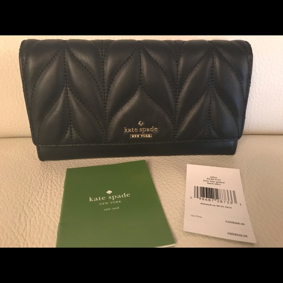 KATE SPADE Quilted Black Wristlet - Picture 7 of 7